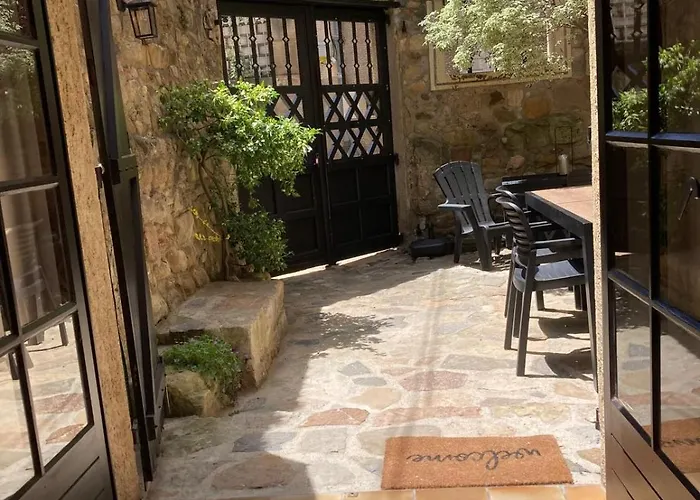 Maison 2 Chambres Avec Cour Interieure