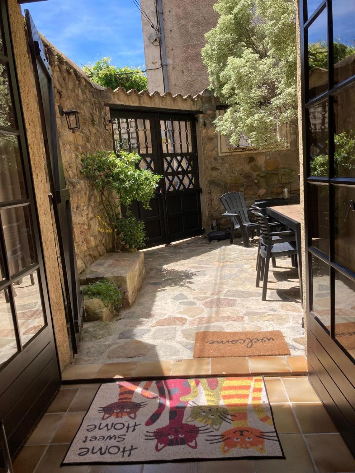 Maison 2 Avec Cour Interieure Hébergement de vacances